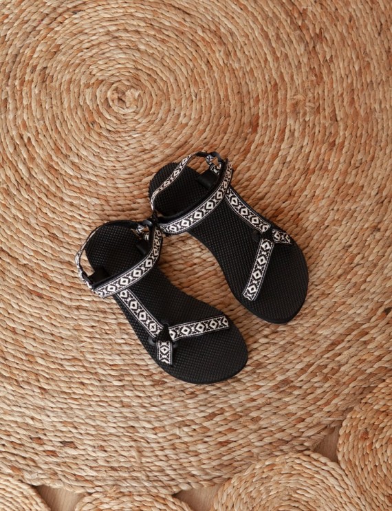 Black and white Arry sandals
