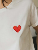 T-shirt coeur rouge