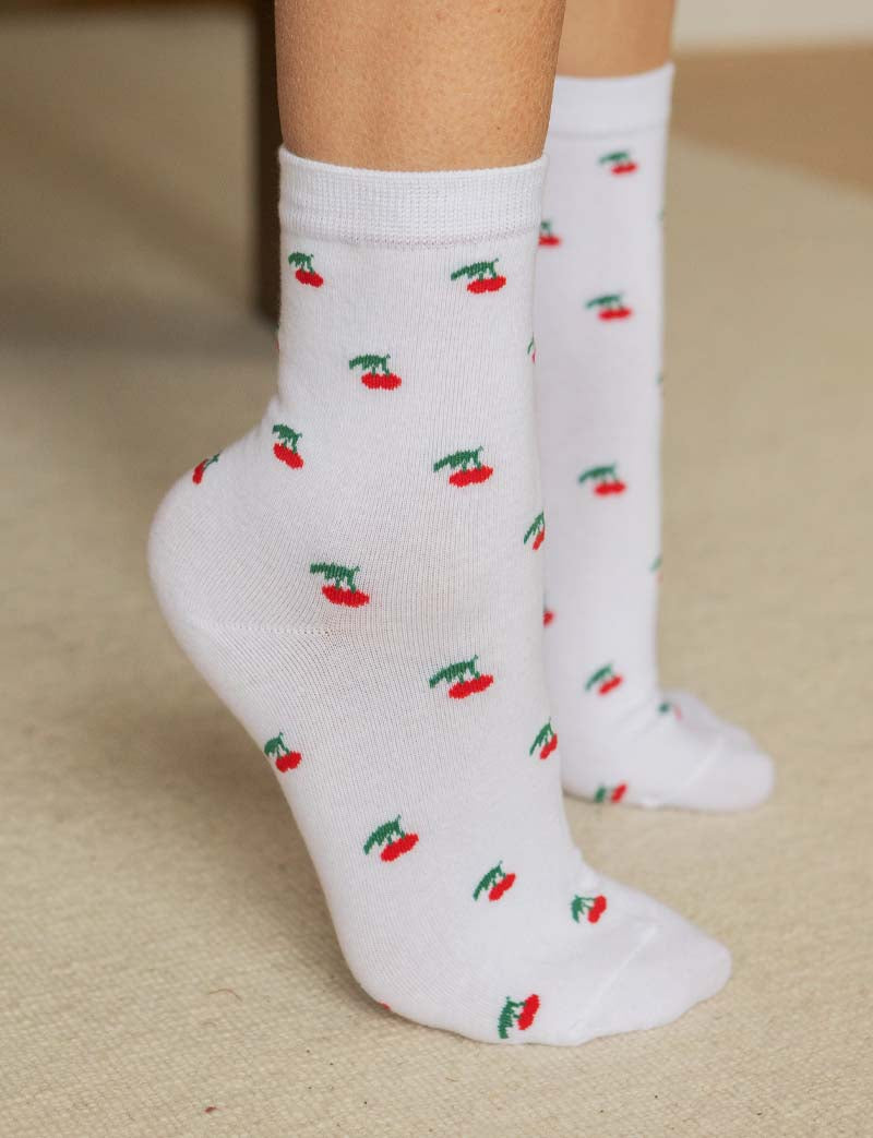 Chaussettes blanches & cerises