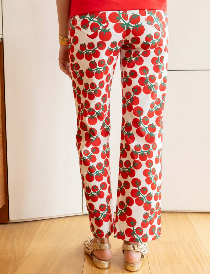 White jeans tomatoes Jony