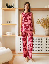 Pink jeans & Bordeaux flowers Jony