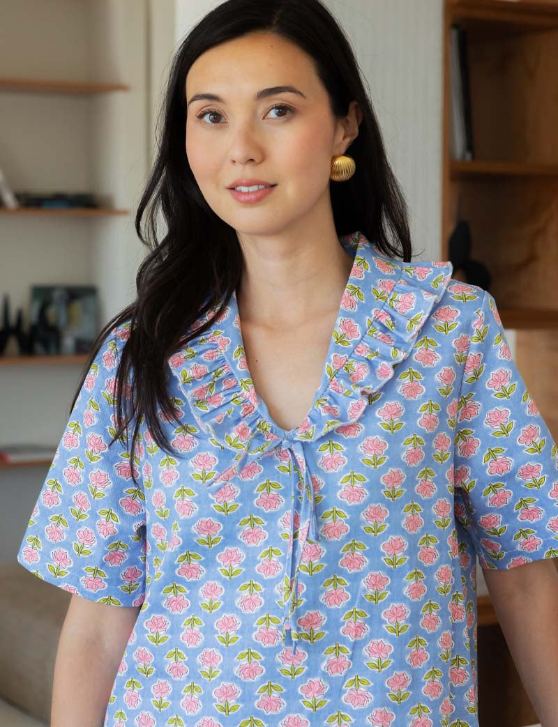Robe bleue & fleurie Navi