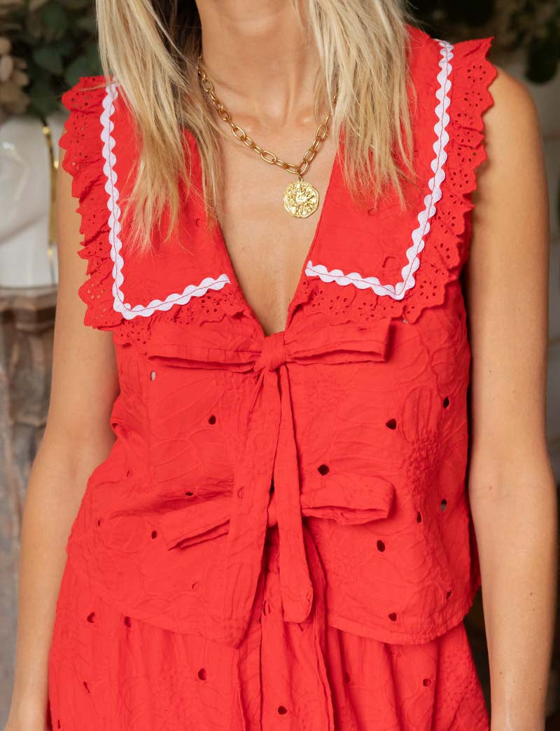 Red embroidered top Mosa
