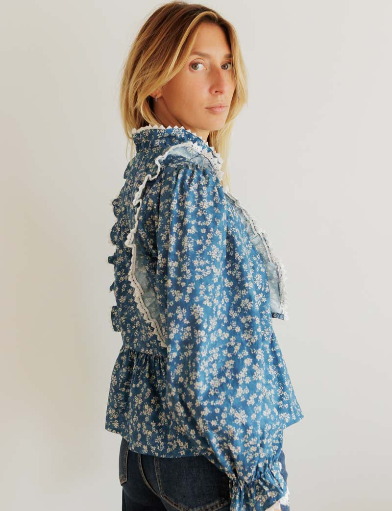Blouse bleue fleurie Batisa
