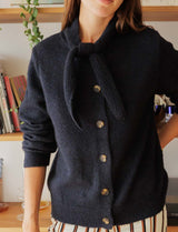 Xabi navy vest