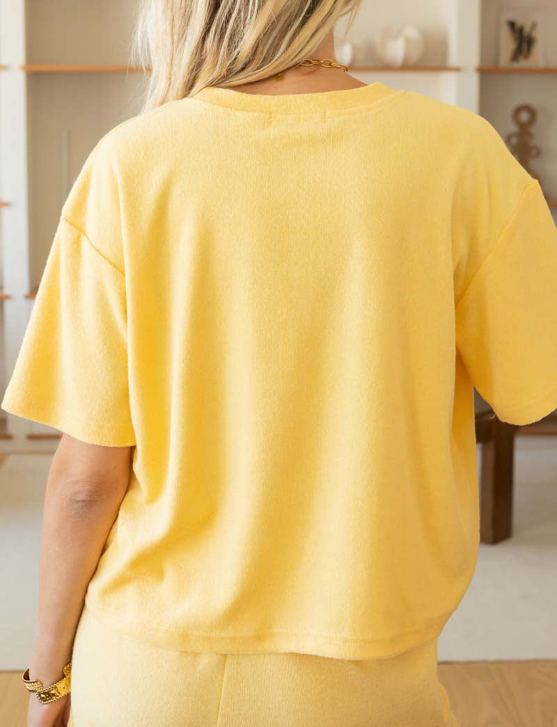Yellow California outfit