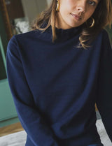 Arim navy sweater