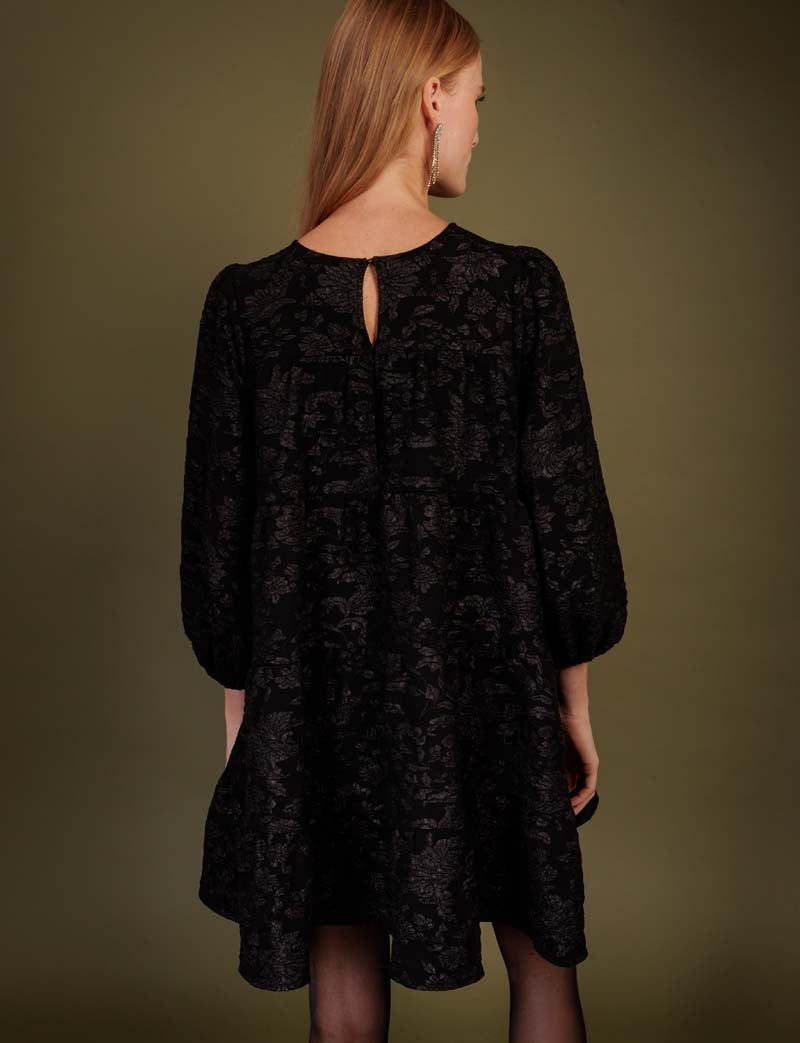 Robe noire Helyn