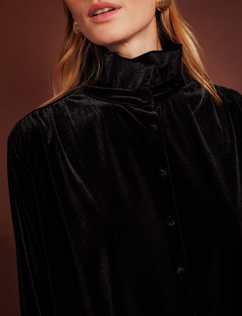Camisa de terciopelo negro Gustava