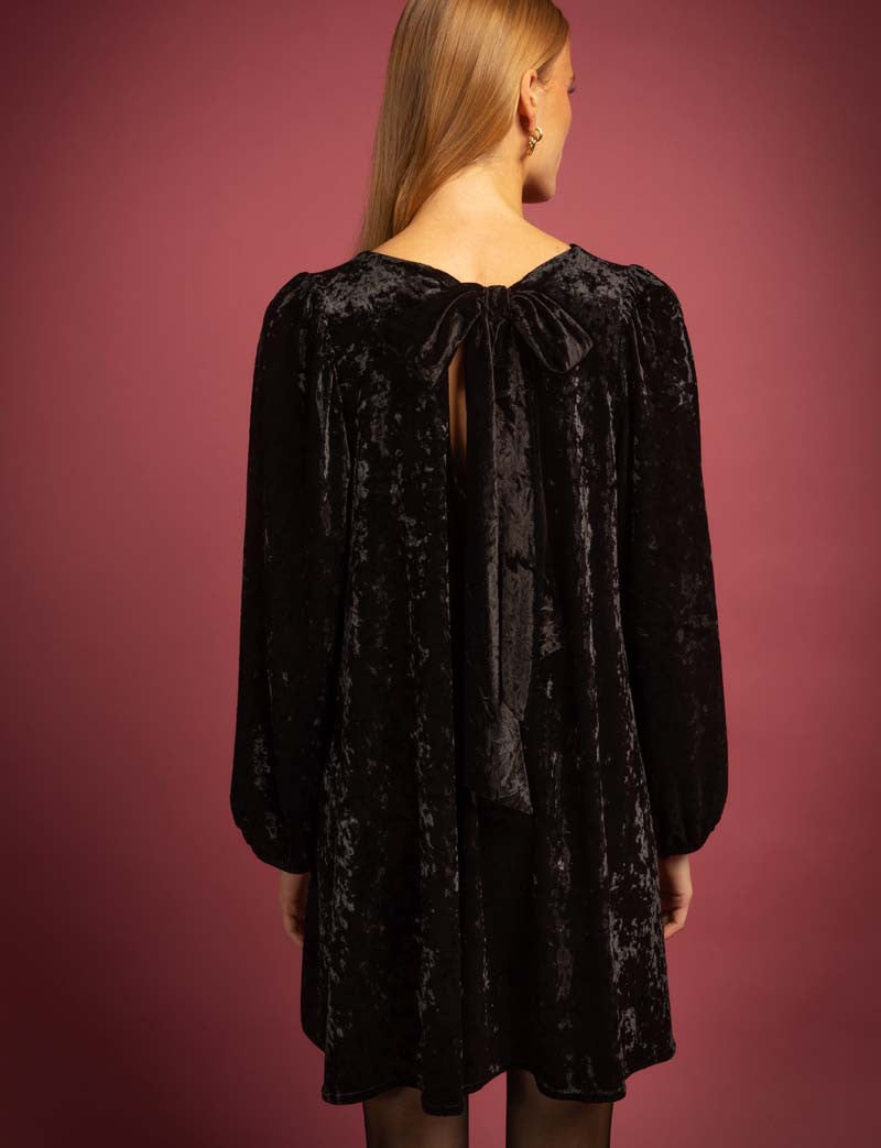 Robe noire Saho
