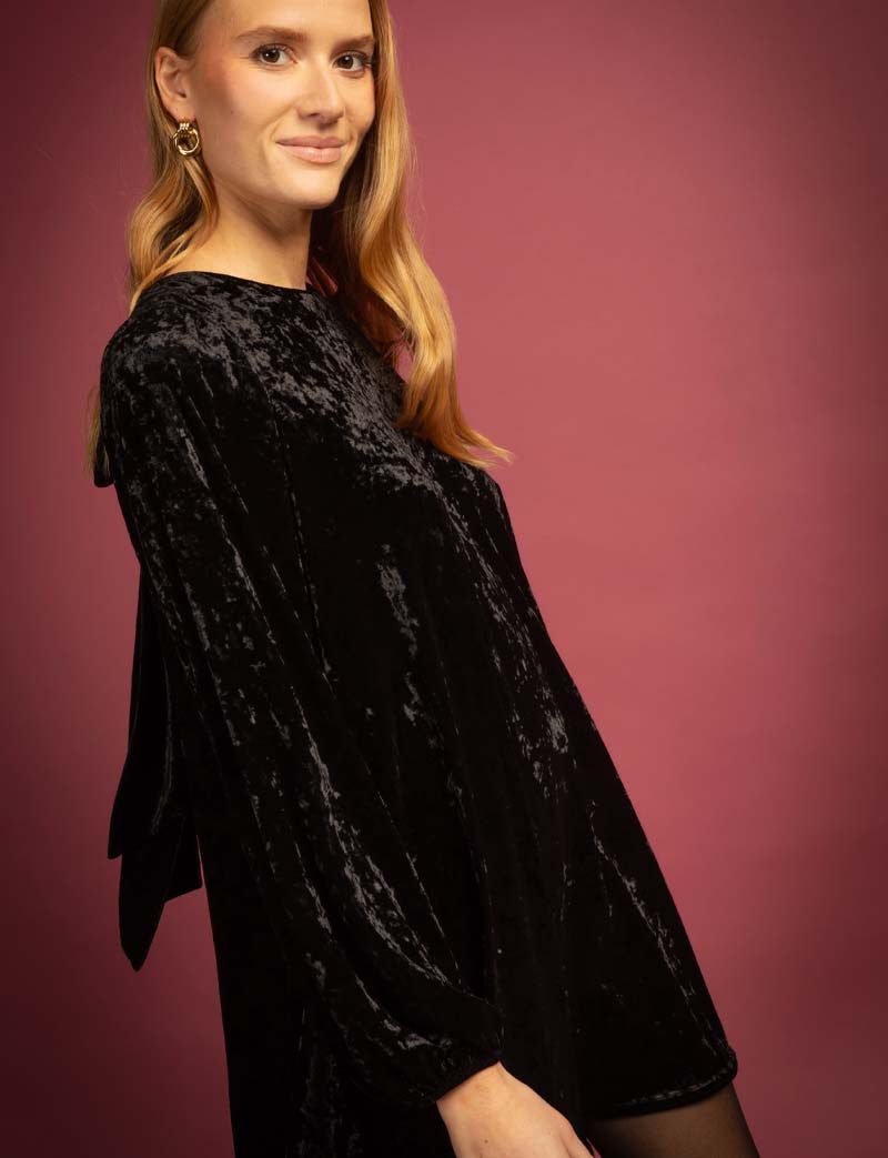 Robe noire Saho