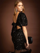 Robe noire Serena