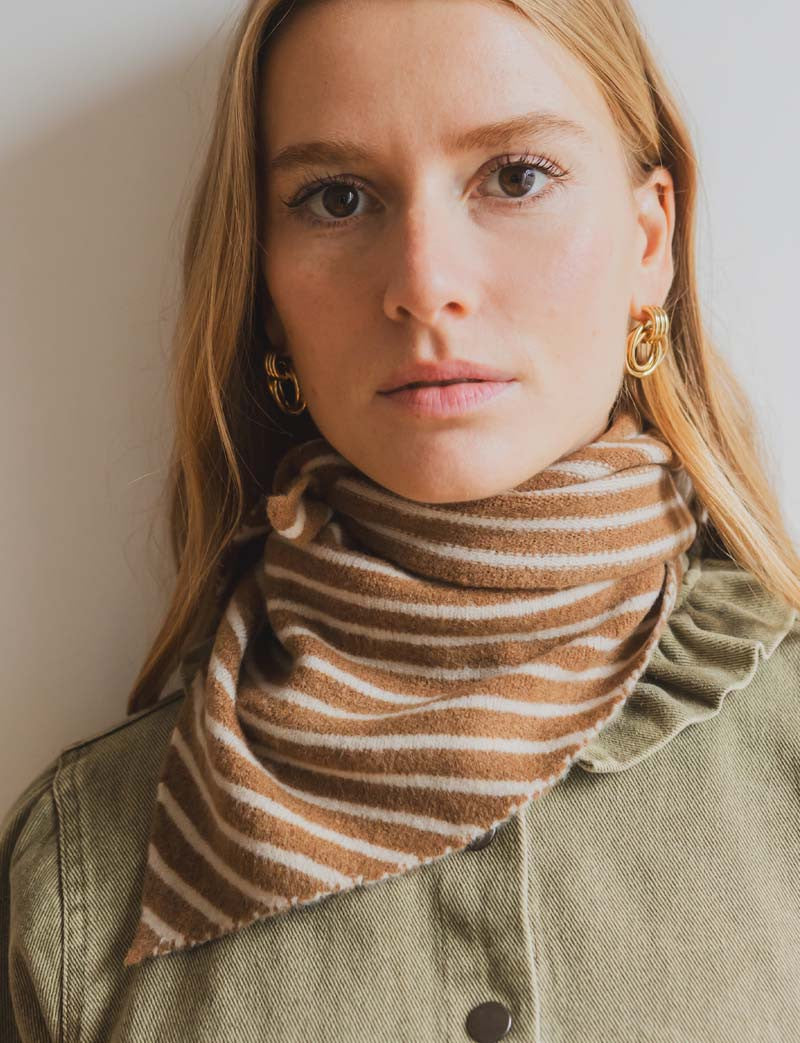 Foulard camel à rayures Lala