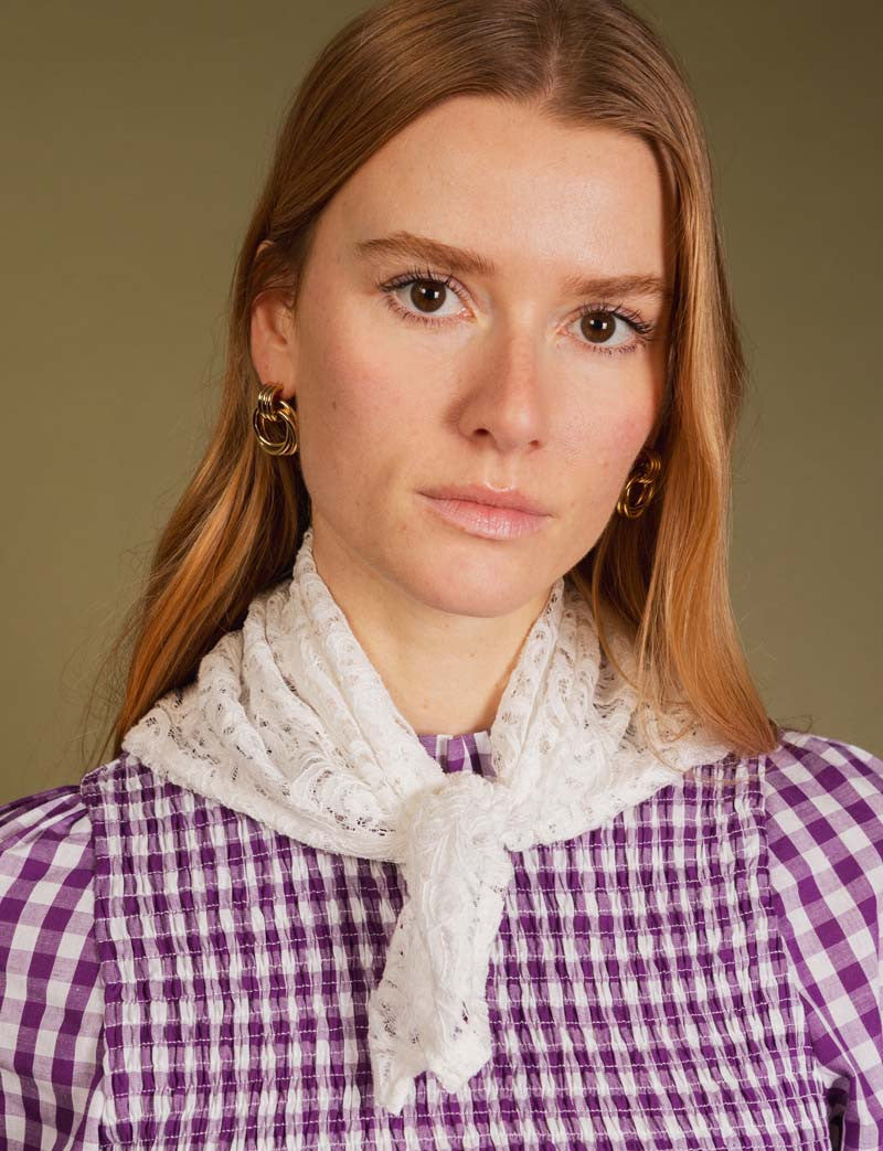 Lace scarf