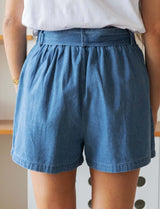 Short blue Nerina