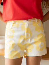 White shorts & yellow flowers Kevy