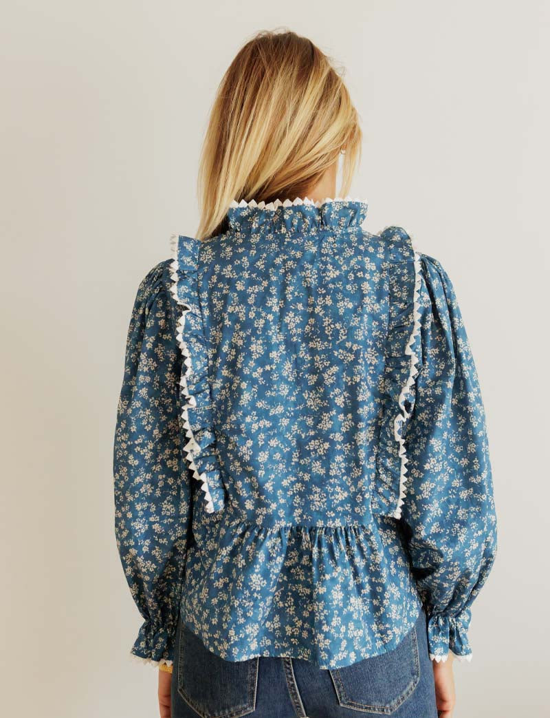 Blouse bleue fleurie Batisa
