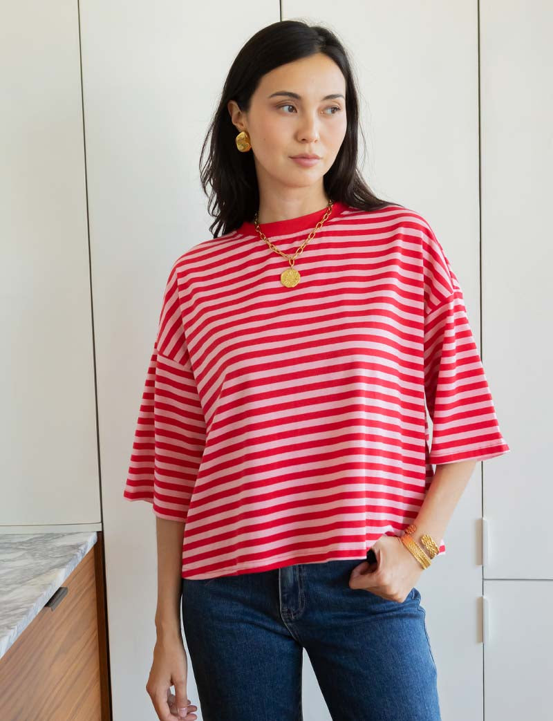 Camiseta de rayas rosas y rojas Rawan