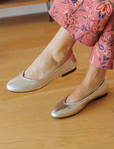Gold ballet flats Lolo