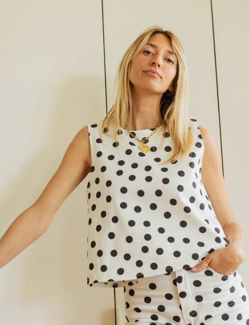 White top with black polka dots Lezy