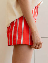 Oscar short lipstick
