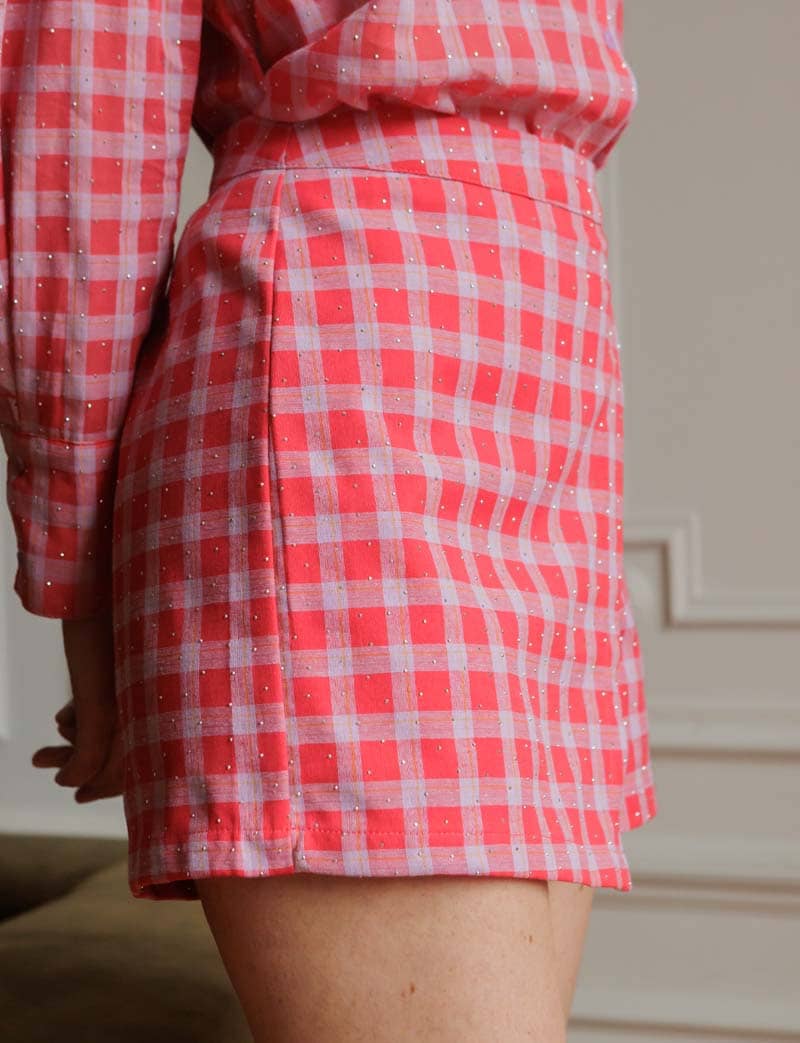 Jupe short à carreaux & strass Alter