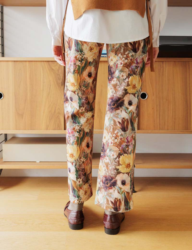 Jeans Scoty con estampado floral