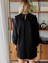 Robe noire Romane